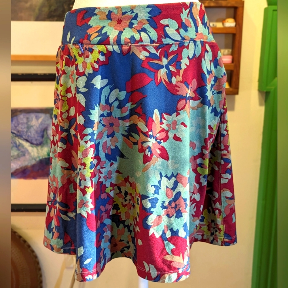 REI Northway Floral Womens SZ M A-line Skirt Stretch Red Blue Green